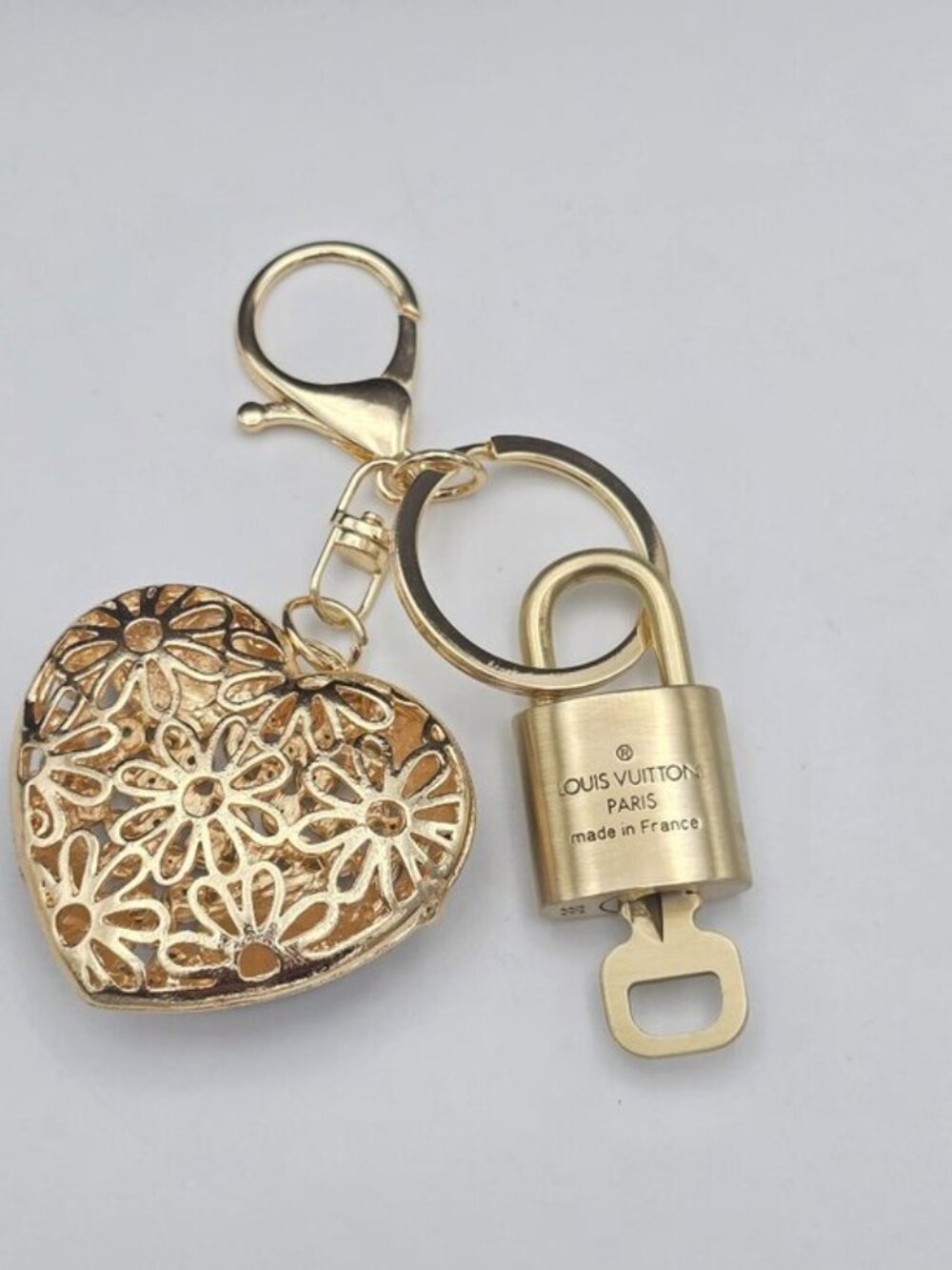 Authentic Louis Vuitton Gold Padlock 🔒 Key Set w/ Unbranded Heart Bag Charm - Picture 8 of 10